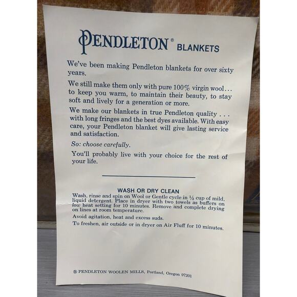 Vtg PENDLETON Robe-in-Bag 100% Wool Stadium Plaid Blanket Cushion Carrying Bag - Picture 8 of 8